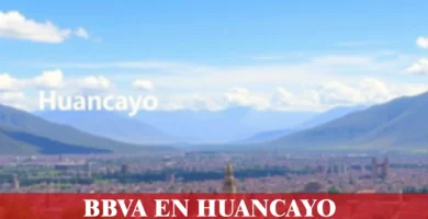 imágen panorámica de la ciudad de huancayo en fondo desenfocado con la palabra bbva, iconos de contacto y el logo de la web