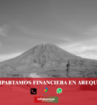 imágen del volcan misti en blanco y nego desenfocado con la palabra compartamos financiera, iconos de contacto y el logo de la web.