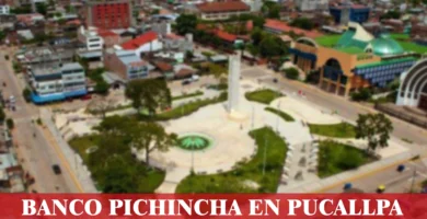 imágen de la ciudad de Pucallpa en fondo desenfocado con las palabras banco pichincha. iconos de contacto y el logo de la web.