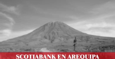 imágen del volcan misti en blanco y negro desenfocado con la palabra scotiabank, iconos de contacto y el logo de la web.